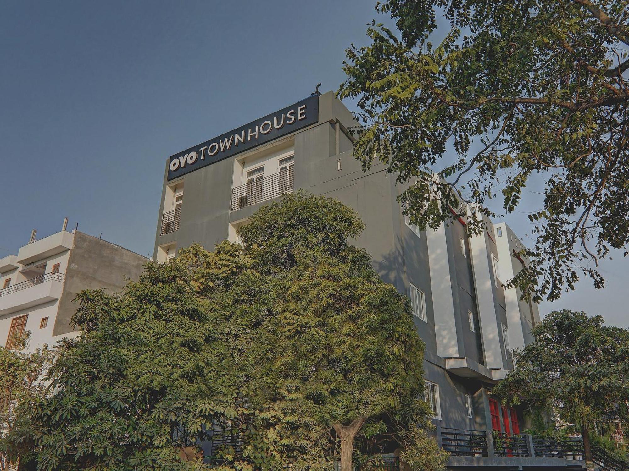 Super Townhouse 139 Ashiyana Smriti Upvan Near Emerald Mall Lucknow Bijnaur エクステリア 写真